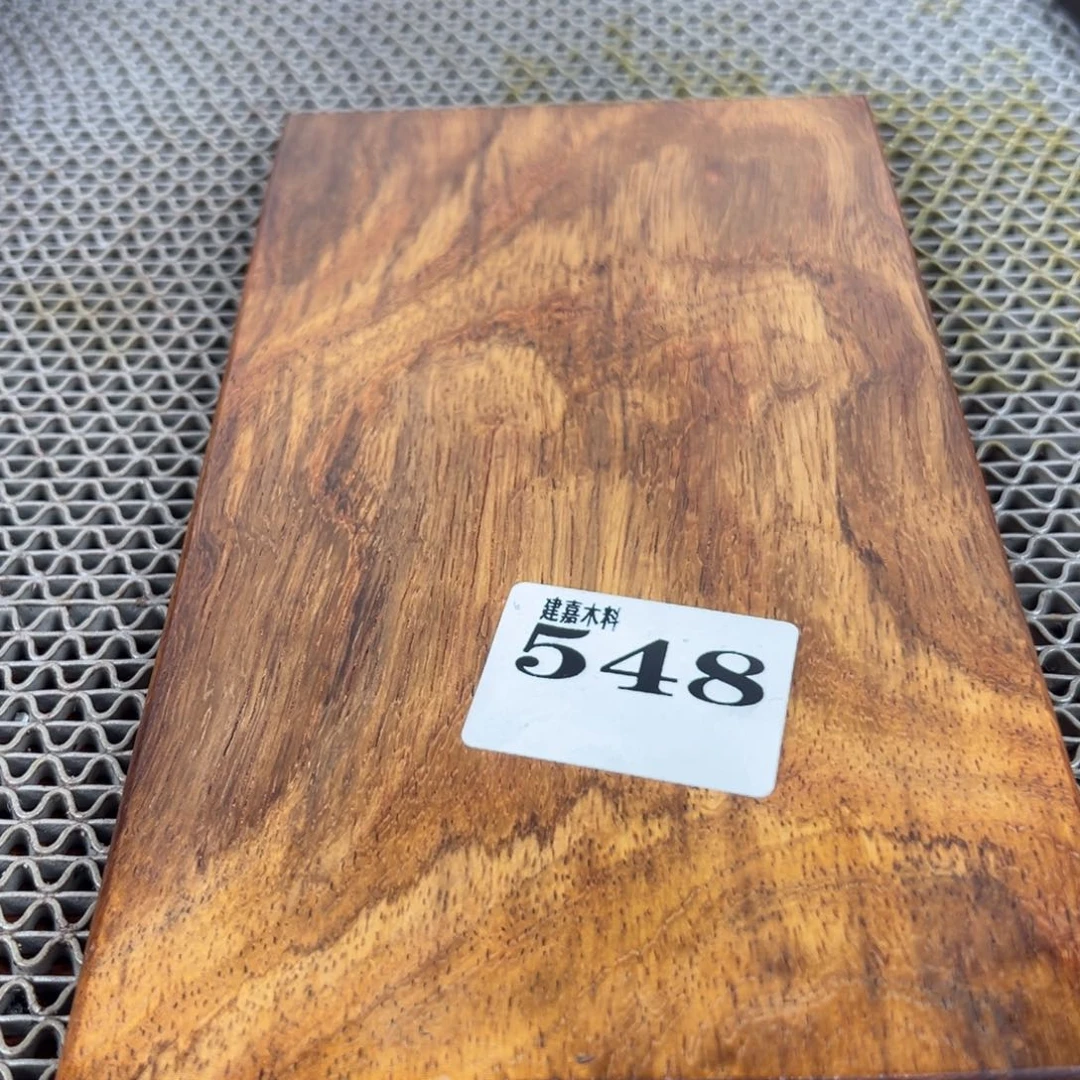 麓***松木木料一物一拍木料