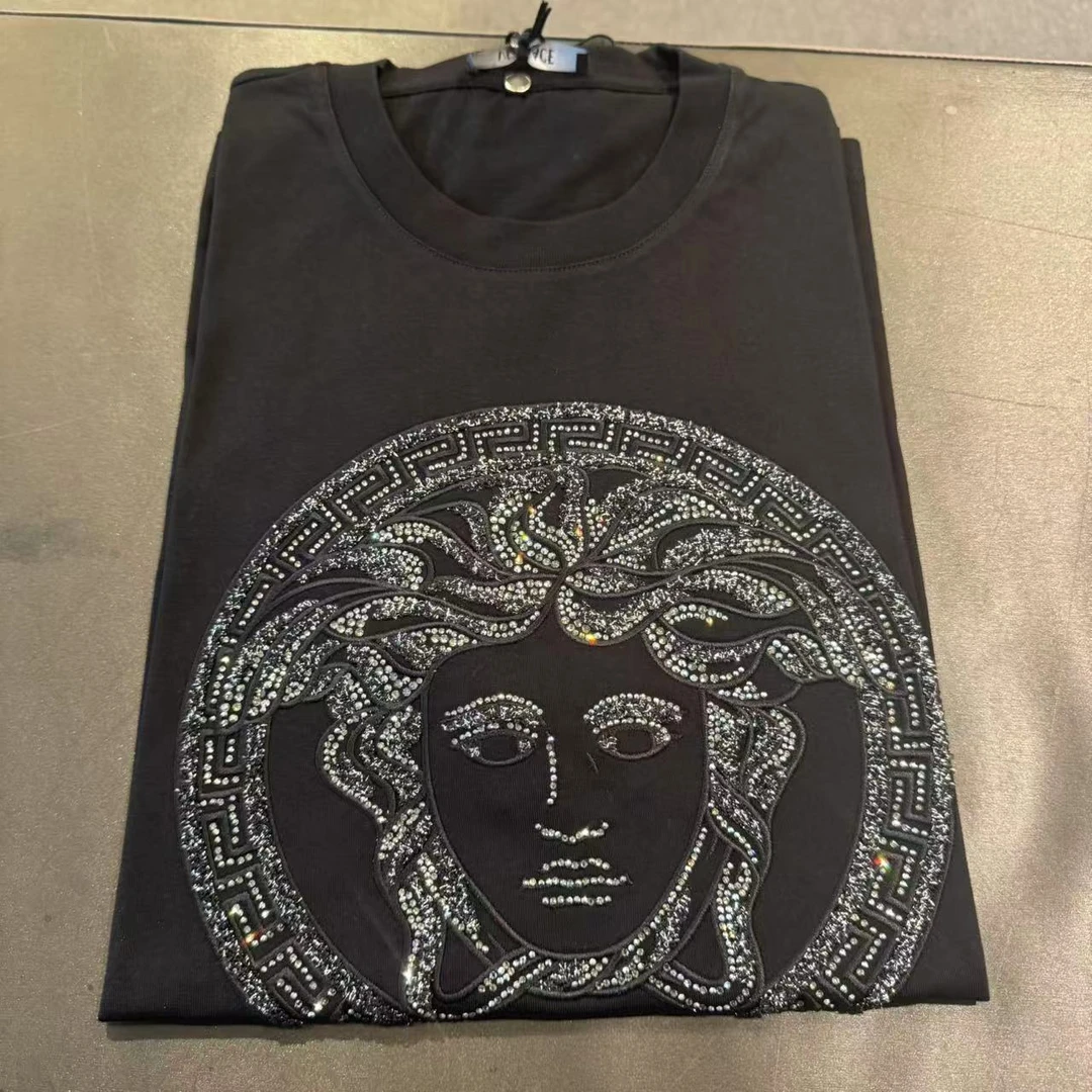 未使用 VERSACE/范思哲 夏季男士新款黑色美杜莎时尚带钻T恤