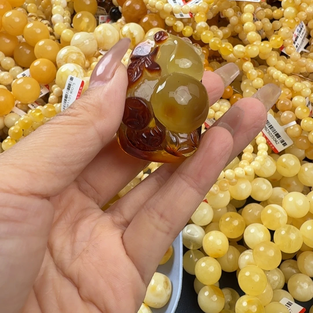 琥珀未镶嵌珠宝奇石