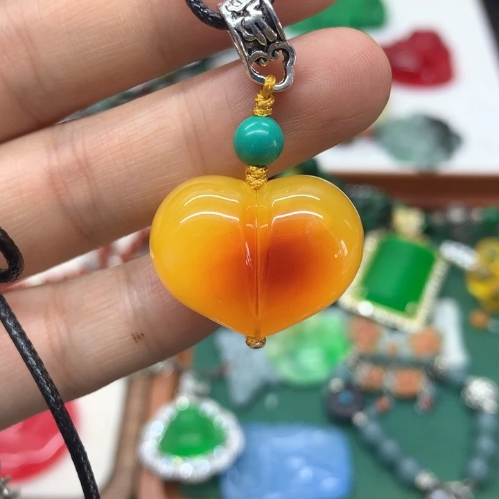 琥珀颈饰未镶嵌吊坠