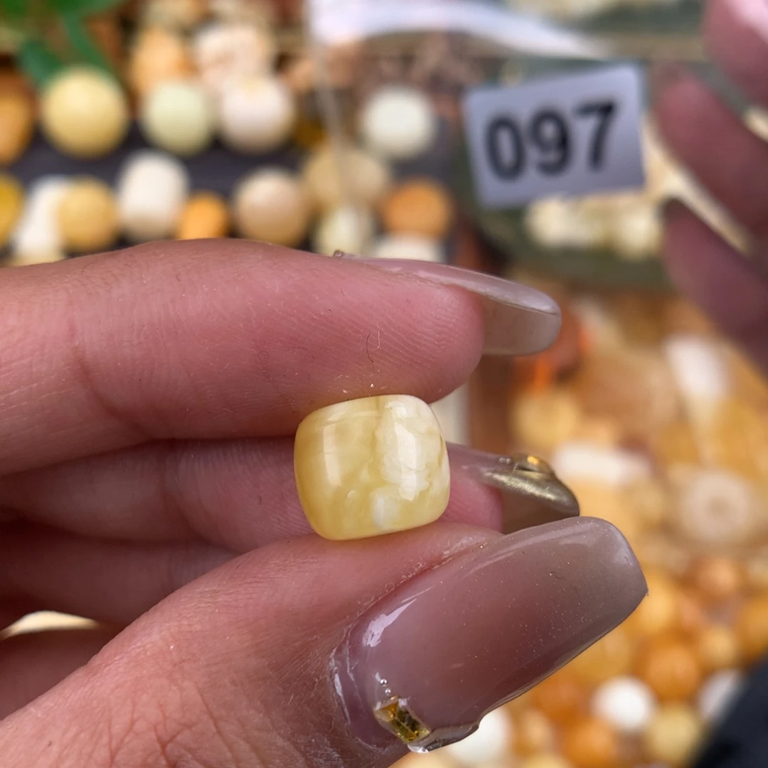 琥珀珠宝奇石未镶嵌1.0