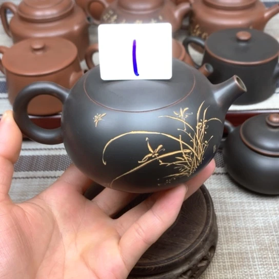 壶微微霞 西施壶300毫升左右的