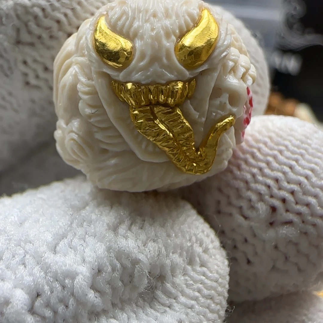 吊坠猴头核桃毒液镶嵌24k