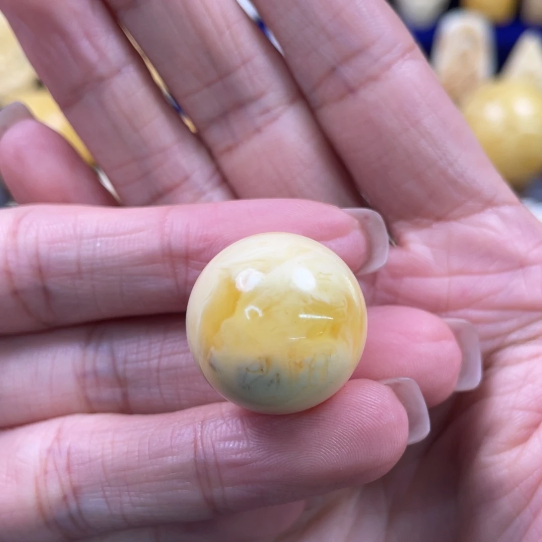 邓***翔裸石蜜蜡未镶嵌琥珀蜜蜡珠子