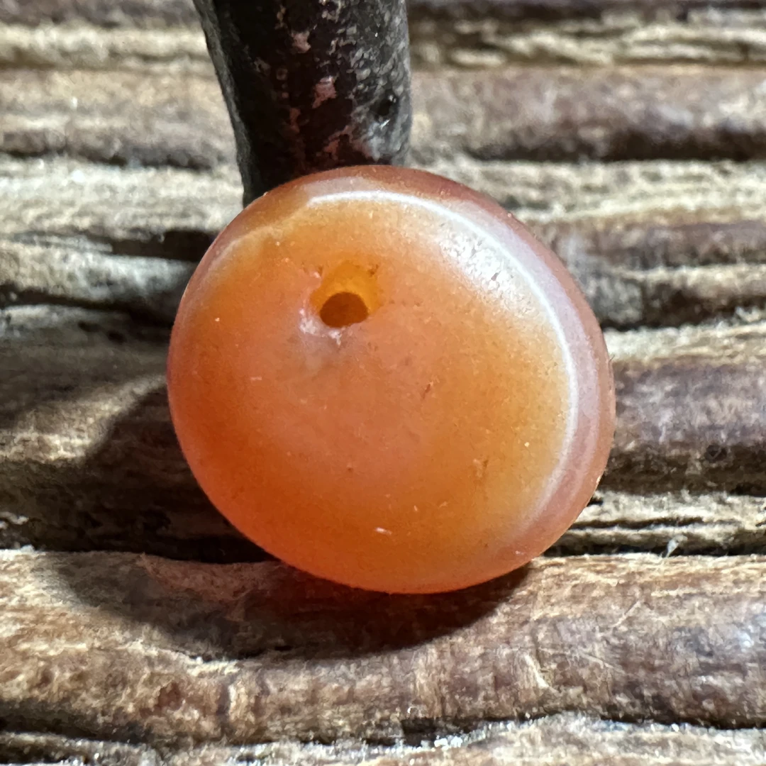 精品老玛瑙珠子4d21n449p3y8j1n1