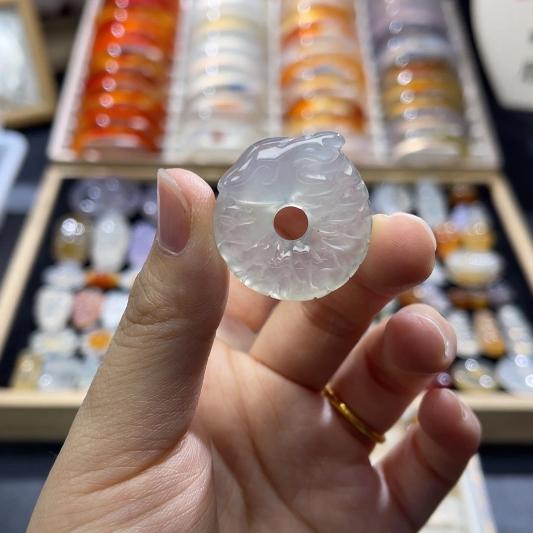 玛瑙/玉髓未镶嵌颈饰