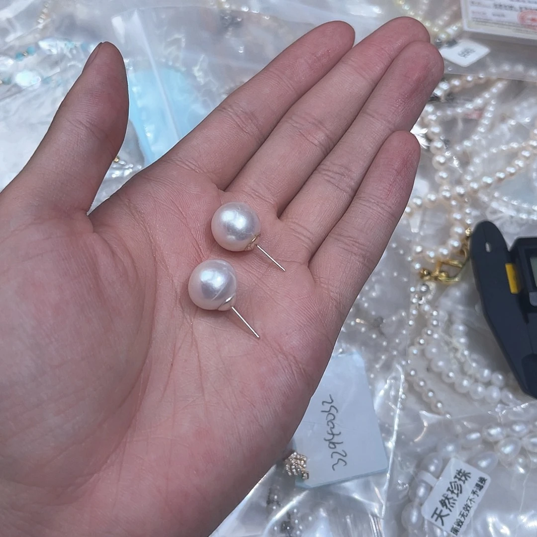 格***诗银S925镶嵌耳饰淡水珍珠