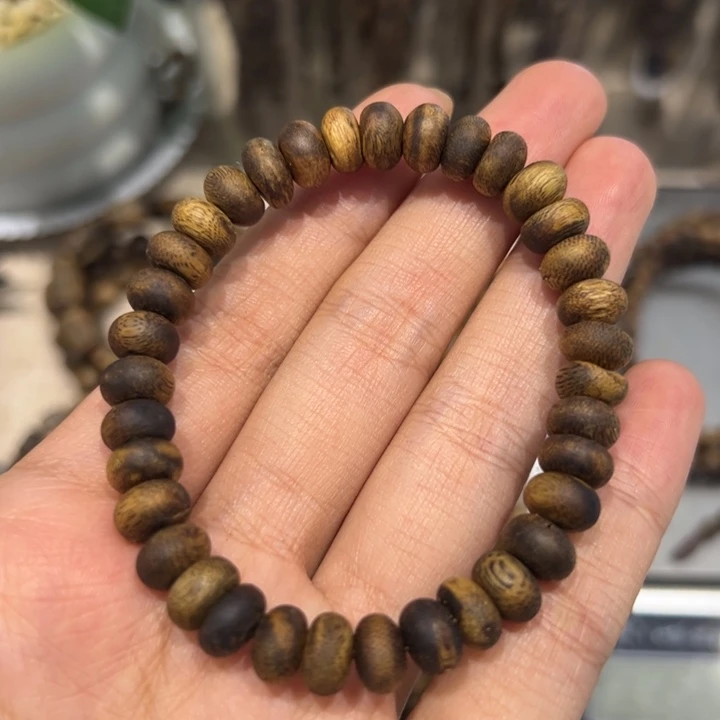 沉香碎屑沉香0.8算盘珠5克