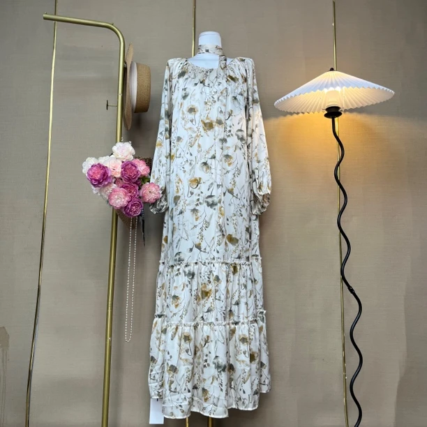 蜜染晴空圆领绑带多种穿搭轻奢显瘦气质连衣裙