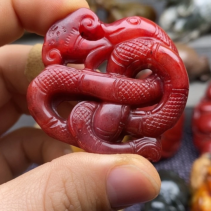 未镶嵌蛇纹石玉颈饰