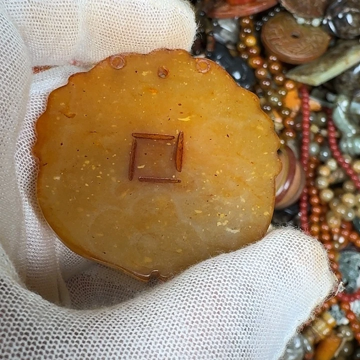 未镶嵌和田玉挂件