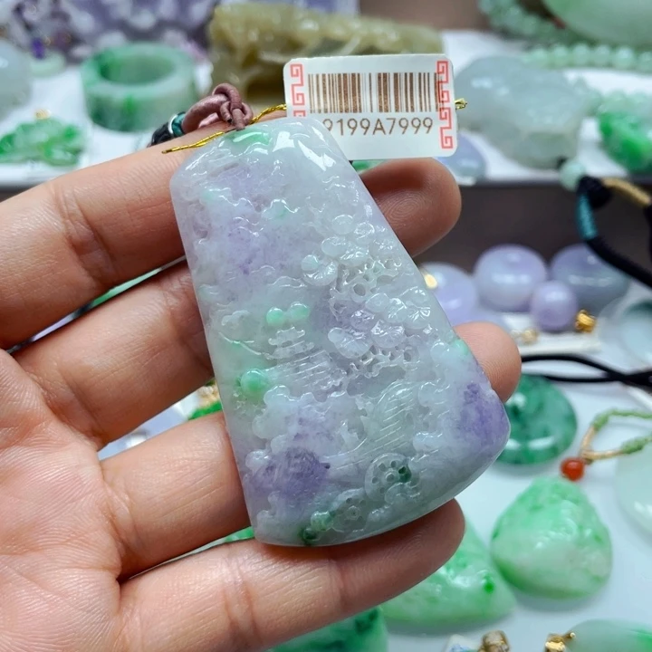 吊坠(不含链)未镶嵌翡翠