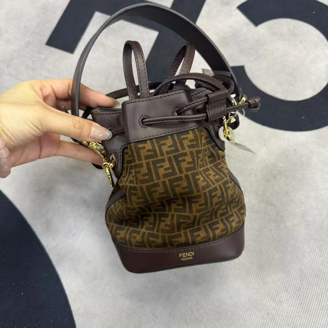 95新 FENDI/芬迪 水桶包 11022/非真假不退补不换