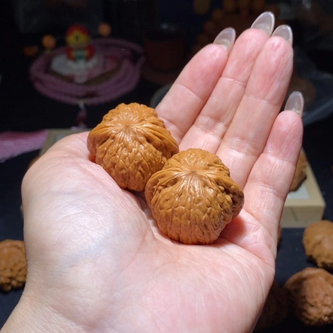 转***间文玩核桃吊坠铁锤妹妹36