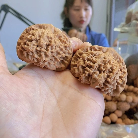 【闪购商品】把件文玩核桃51官帽老树