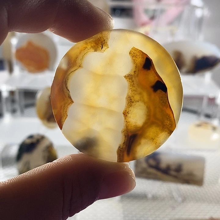 玛瑙/玉髓未镶嵌颈饰30