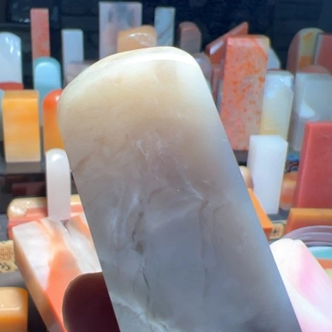 寿山石印石老挝牛角地印石印章