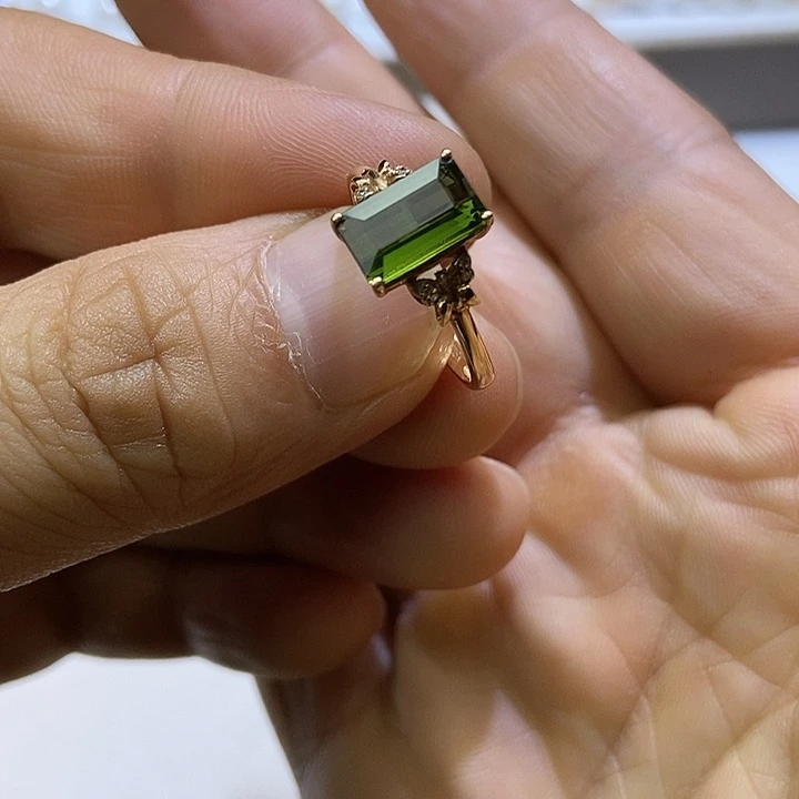 戒指碧玺18K金镶嵌