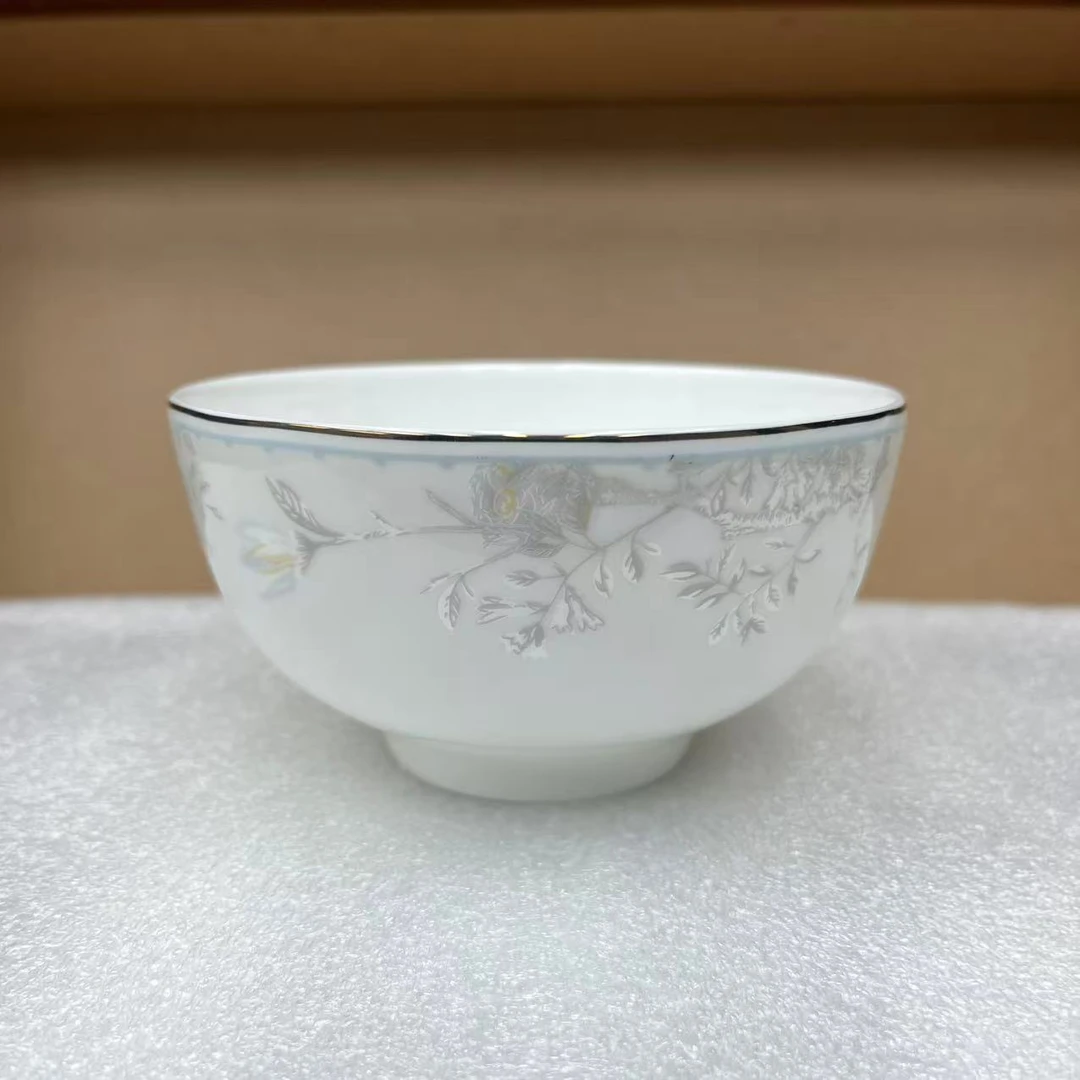 高品质轻奢骨瓷家用盘碗