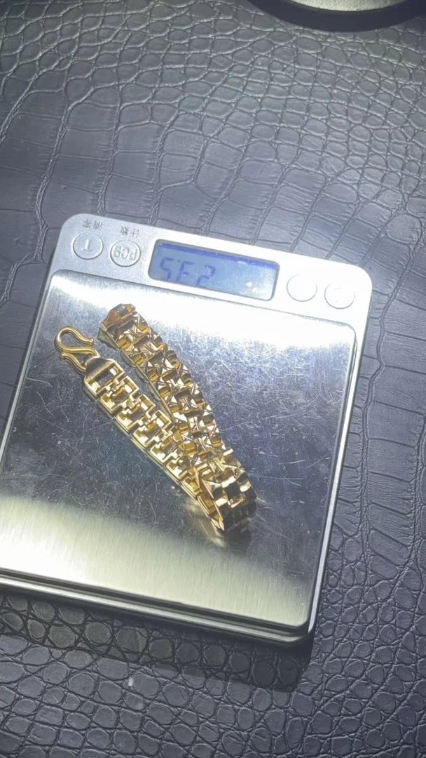 D58【珍藏级别】时尚百搭坦克链手牌