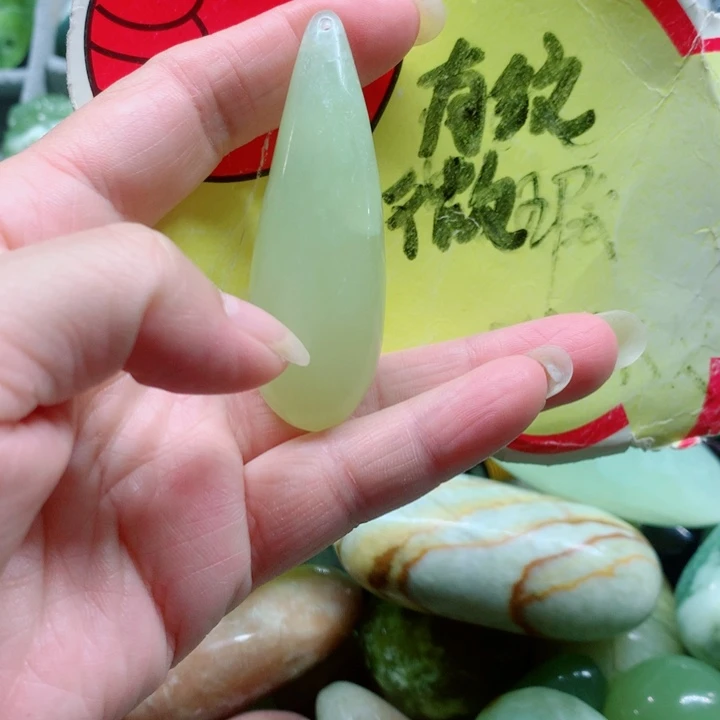 蛇纹石玉未镶嵌手把件