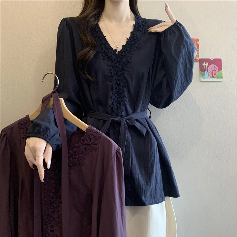 法式小众立体花朵泡泡袖V领衬衫女秋季大码胖mm收腰系带显瘦上衣