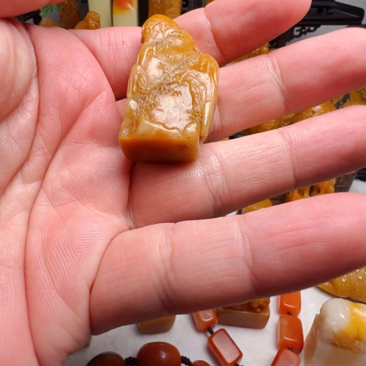 田黄石云**瓶666666666666666666666