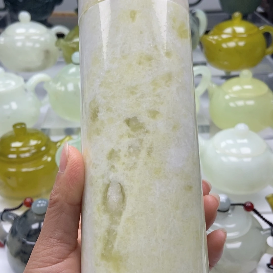 蛇纹石玉未镶嵌水杯