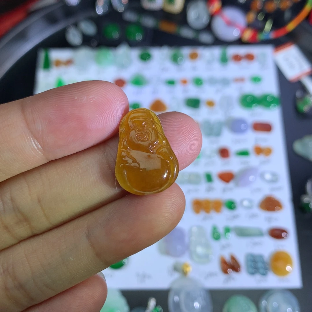 翡翠裸石冰黄财神