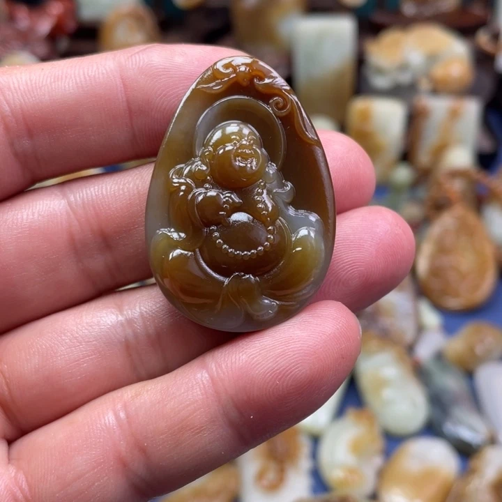 颈饰未镶嵌和田玉