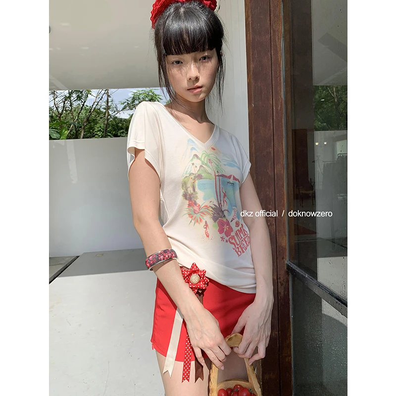DKZ 夏威夷印花V领T恤女松弛感百搭短袖度假风上衣