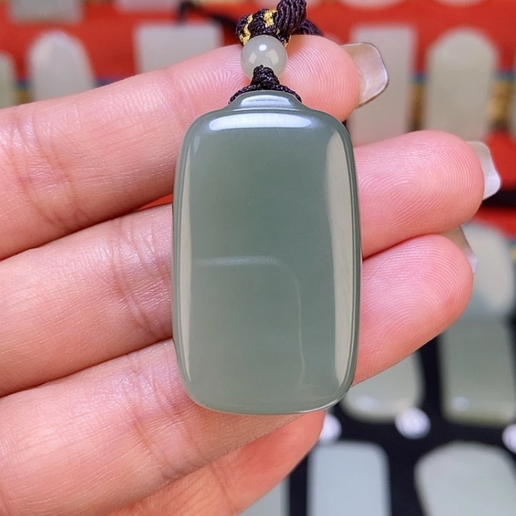 【闪购商品】颈饰未镶嵌和田玉