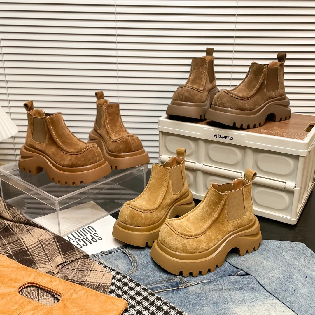 明星同款小黄靴圆头方头拼色女平跟秋季休闲风常规款百搭马丁靴女