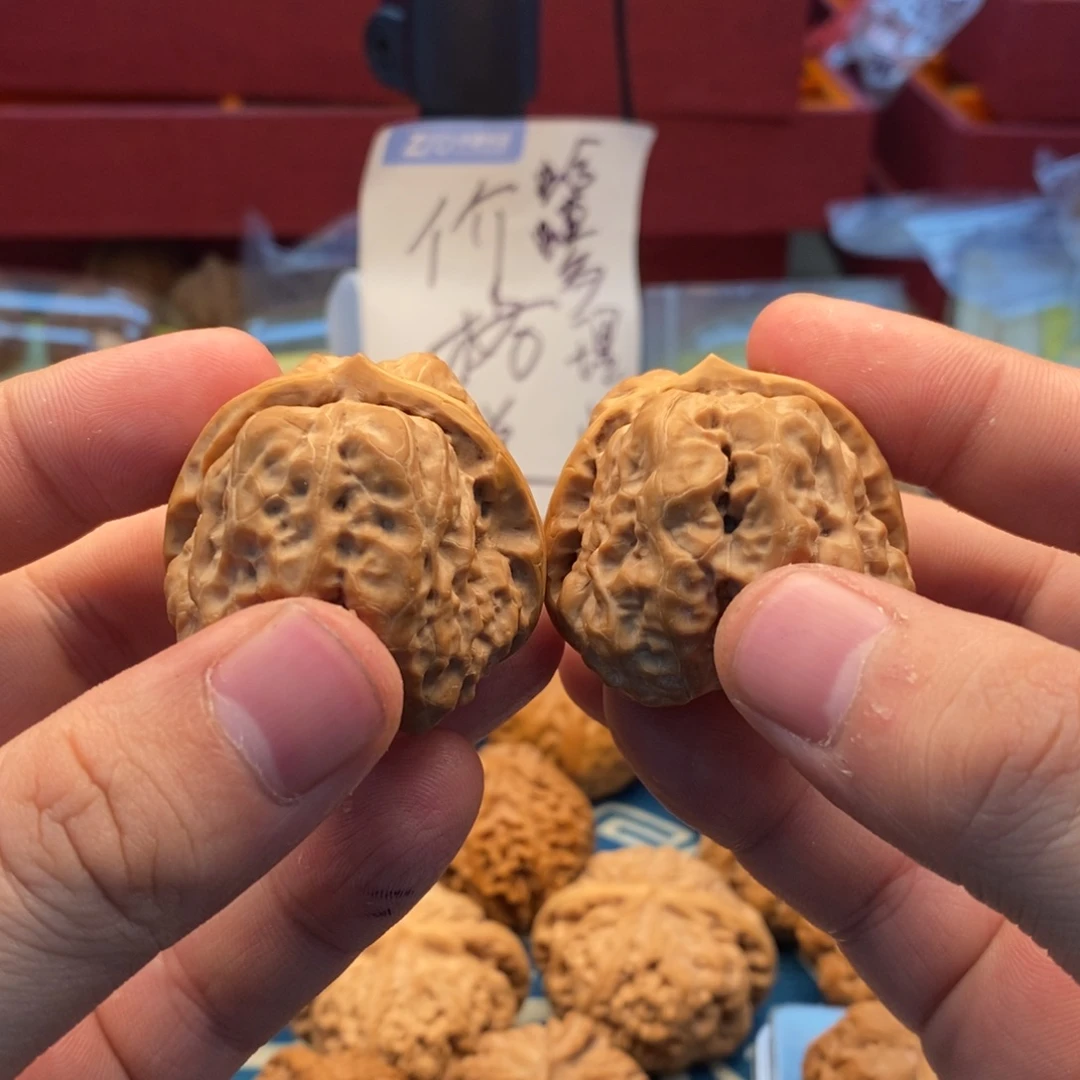 青***稞文玩核桃吊坠蛤蟆头