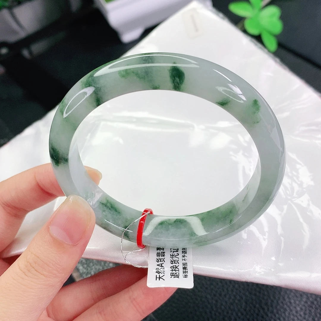 翡翠未镶嵌手镯58圈