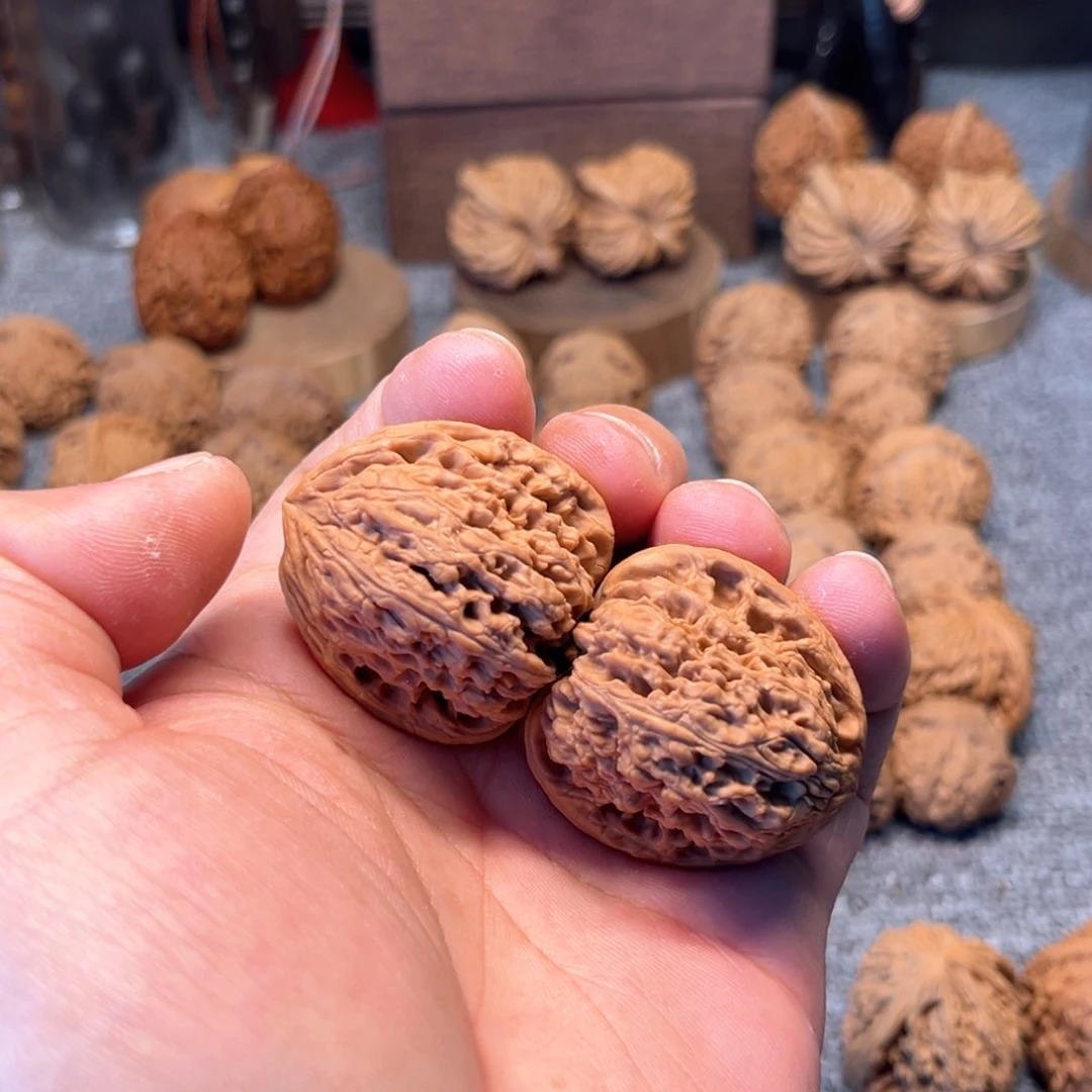 文玩核桃把件我***?南疆