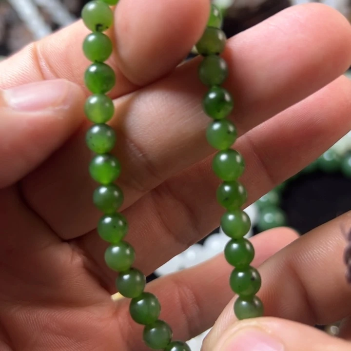 陈***勇和田玉（糖玉）未镶嵌手串