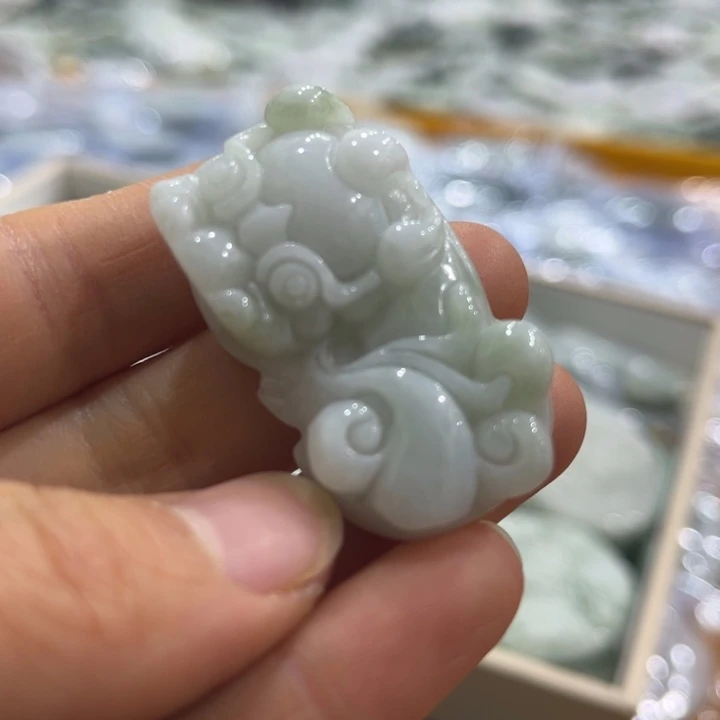 翡翠未镶嵌挂件翡翠