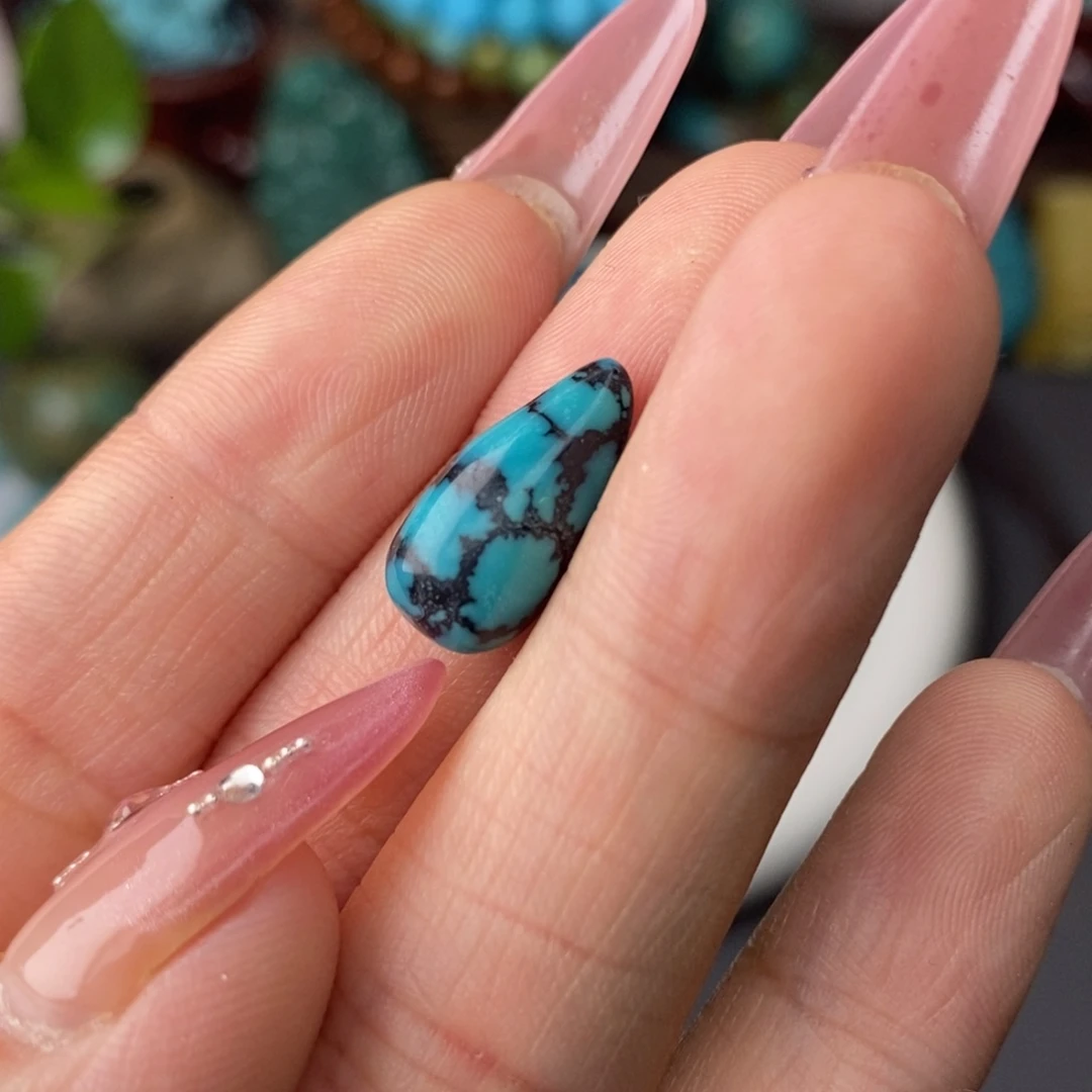 水草纹玉华水滴一颗