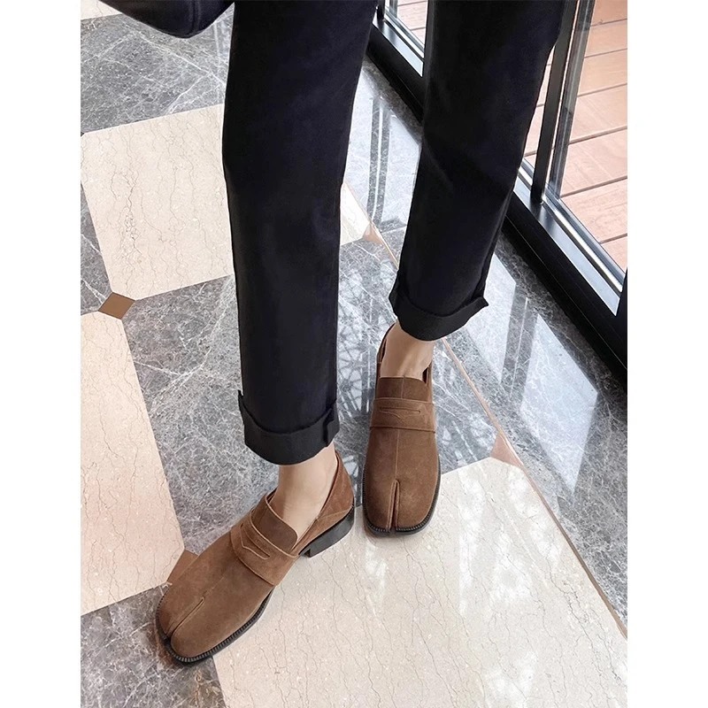 美洋MEIYANG【特卖捡漏】分趾乐福鞋 牛皮方头粗跟马蹄单鞋