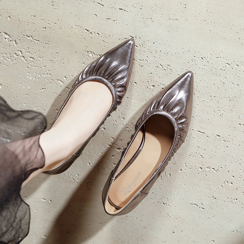 银色细跟单鞋软皮褶皱通勤工作鞋尖头跟鞋2025新款春秋女鞋838-21