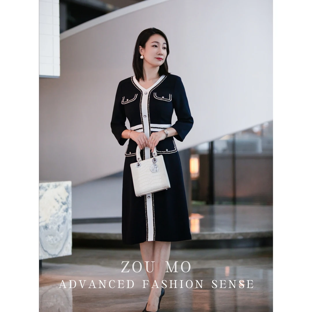 ZOUMO/邹茉名媛小香风秋季中长款连衣裙优雅V领收腰X字裙