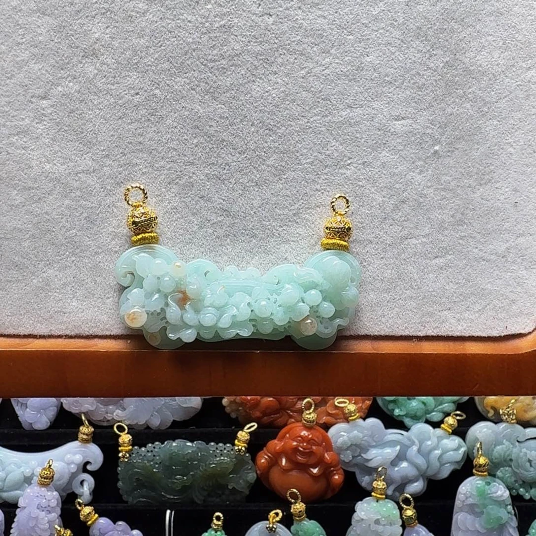 吊坠(赠链)未镶嵌翡翠