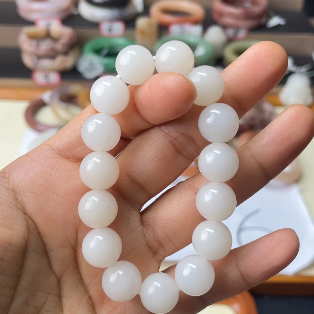 石英质玉未镶嵌手镯