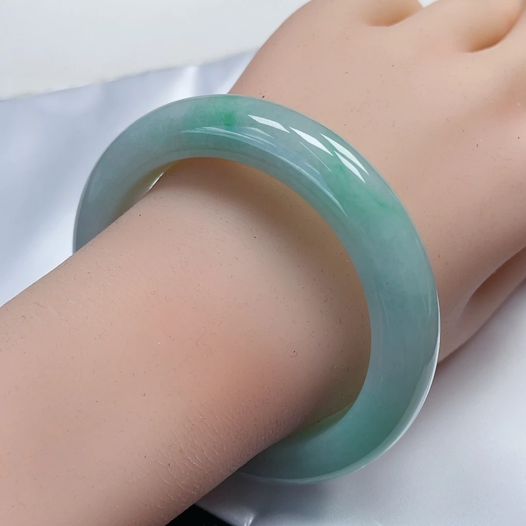 翡翠手镯未镶嵌缅甸翡翠56圈92