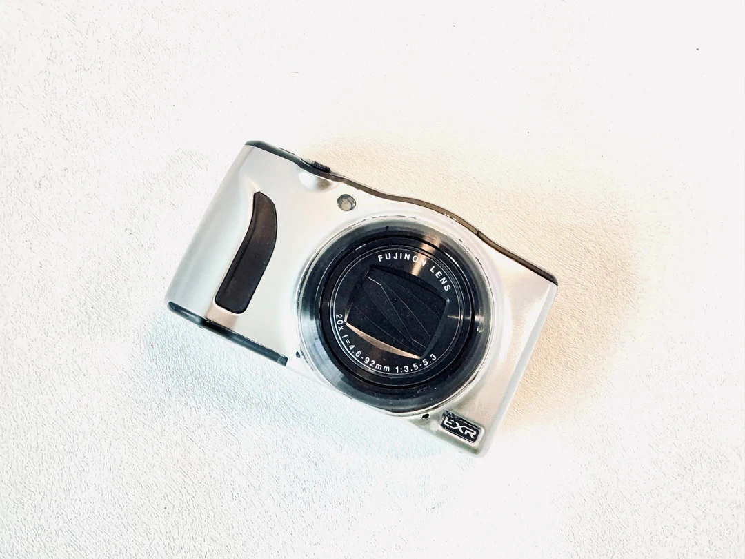 9新 Fujifilm/富士 富士f770exr长焦机20倍光学变焦复古ccd