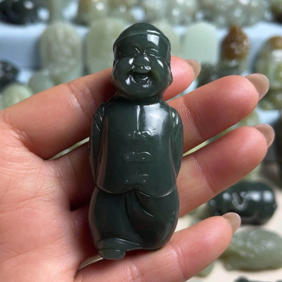 和田玉未镶嵌把件