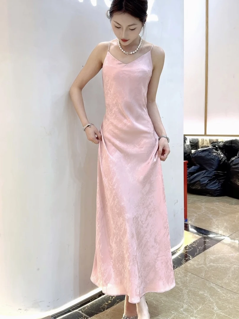 【欧大轻奢】轻奢风百搭舒适透气真丝醋酸吊带连衣裙018气质性感