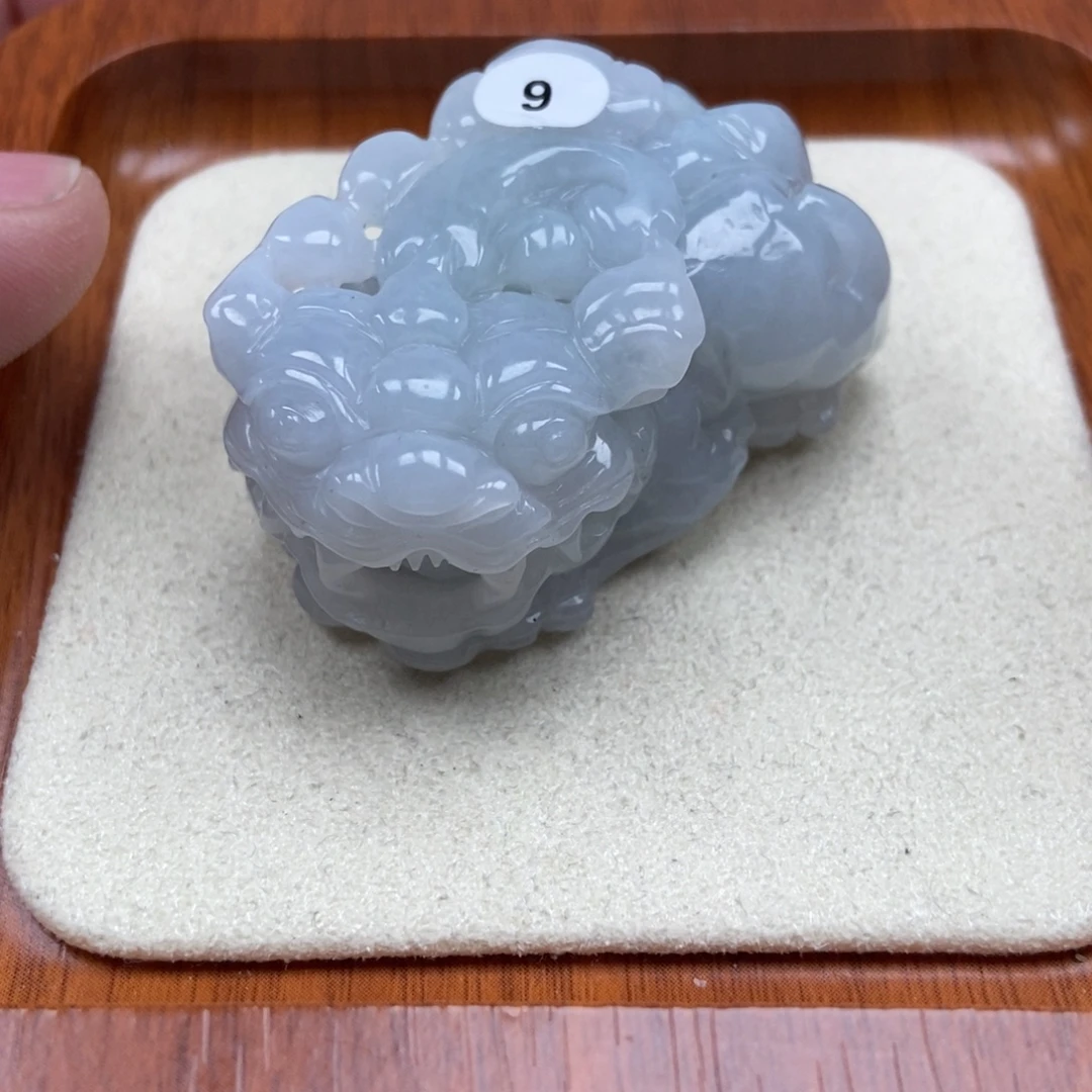 翡翠未镶嵌颈饰如意貔貅吊坠