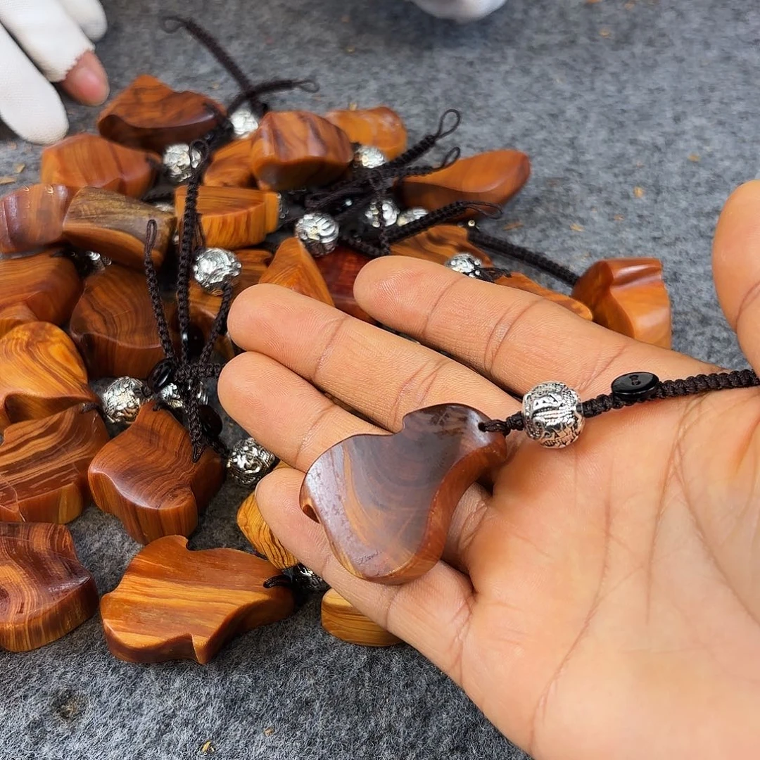 崖柏黑糖料玉化品香挂件 福利款新人必拍、